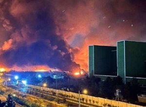 СМИ: Cамолет загорелся в аэропорту Мехрабад после серии интенсивных авиаударов