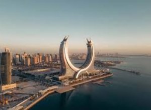 Полиция Дубая призвала жителей не паниковать из-за громких звуков во время непогоды