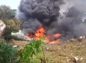 Около 57 военных удалось спасти после крушения самолета в Колумбии - ОБНОВЛЕНО