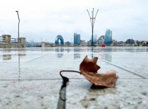 В Баку идут интенсивные дожди, в горных районах выпал снег - ФАКТИЧЕСКАЯ ПОГОДА