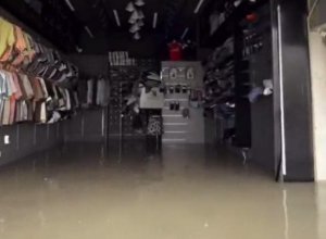 Мощные ливни накрыли ОАЭ-ВИДЕО-ФОТО