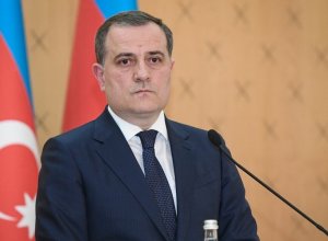 Джейхун Байрамов выразил признательность иранскому коллеге