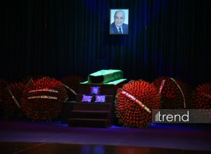 Азербайджан провожает великого артиста Расима Балаева – прощание с эпохой… -(ФОТО)