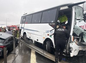 В Стамбуле в результате ДТП с полицейским автобусом пострадали 30 человек