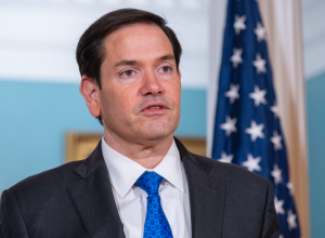 Рубио: Вашингтон не позволит Ирану установить контроль над Ормузом