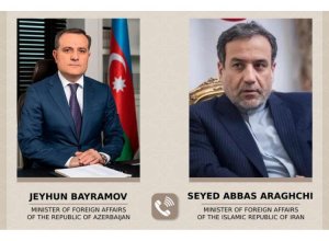 Байрамов и Арагчи обсудили текущую ситуацию в регионе