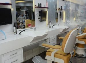 В Бинагади при взрыве в парикмахерской пострадал один человек