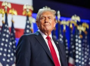 Лидер нового режима в Иране хочет перемирия - Трамп