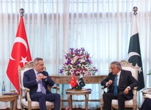 Хакан Фидан и Исхак Дар обсудили пакистано-китайскую инициативу по Ближнему Востоку