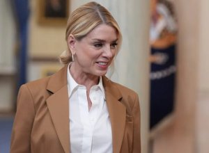 Трамп отправил генпрокурора США Бонди в отставку