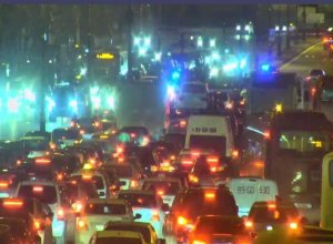 В центре Баку ограничивается движение транспорта