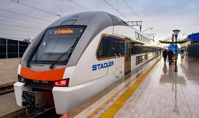 АЖД предупреждает о возможных задержках поездов