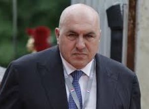 Гвидо Крозетто: Война с Ираном угрожает мировому лидерству США