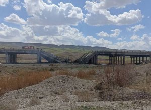 США и Израиль ударили по мостам и автомагистралям Ирана