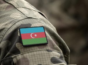 В Азербайджане сокращен срок сверхсрочной службы для женщин-военнослужащих