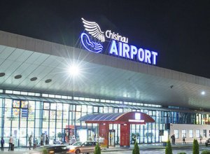 В аэропорту Кишинева эвакуировали пассажиров из-за сообщения о бомбе