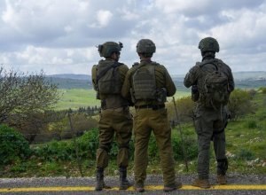 Израильские войска окружили опорный пункт «Хезболлы» в Ливане