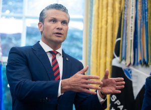 Шеф Пентагона игнорирует «Рамштайн»