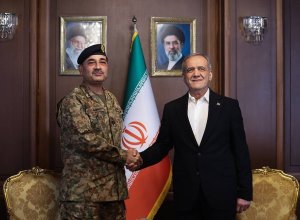 Асим Мунир привез в Тегеран новые предложения Вашингтона