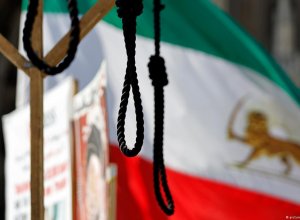 В Иране казнили двух человек по обвинению в связях с 