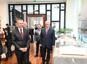 Президент Латвии посетил 