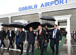 Андрей Бабиш завершил визит в Азербайджан-ФОТО