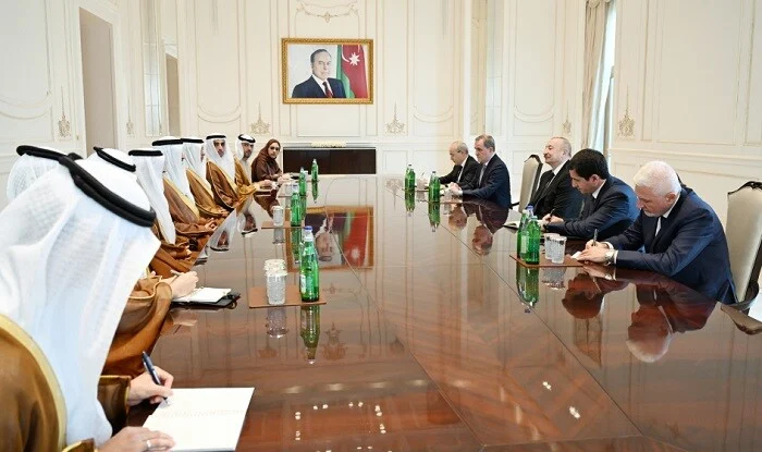 Ильхам Алиев принял делегацию из ОАЭ