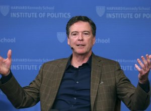 CNN: Минюст США во второй раз предъявил обвинения экс-главе ФБР