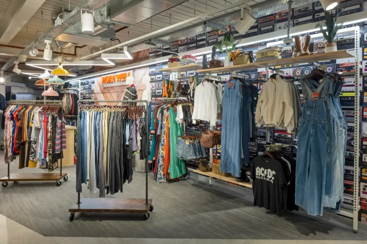 Продажи упали до минимума: в Баку закрывается один из известных торговых центров