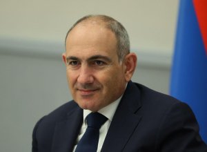 Пашинян назвал визит Мустафаева в Армению очень важным событием