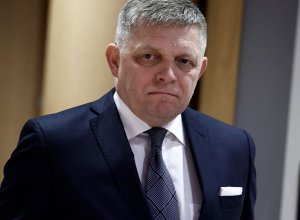 Чехия разрешила Фицо лететь через свою территорию в Москву