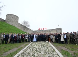 Иностранные дипломаты станцевали яллы в Шуше-ВИДЕО