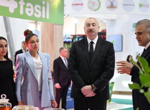 Ильхам Алиев ознакомился с 19-й выставкой Caspian Agro Week и 31-й выставкой InterFood Azerbaijan-ФОТО
