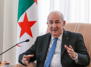 Президент Алжира завтра совершит официальный визит в Турцию