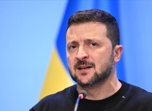 Зеленский заявил, что Украина пока воздерживается от дальнобойных ударов по России