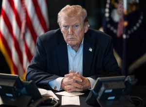 Трамп дает Тегерану дни на уступки