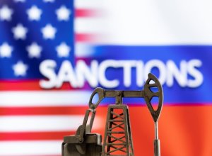 США продлевают послабления для поставок российской нефти