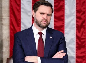 СМИ: Вэнс может не пойти на президентские выборы 2028 года