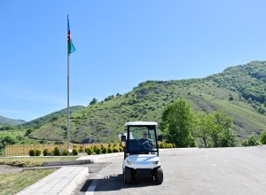 В селе Бёюк Галадереси создана площадь Флага
