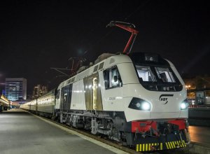 Из Тбилиси в Баку отправился пассажирский поезд