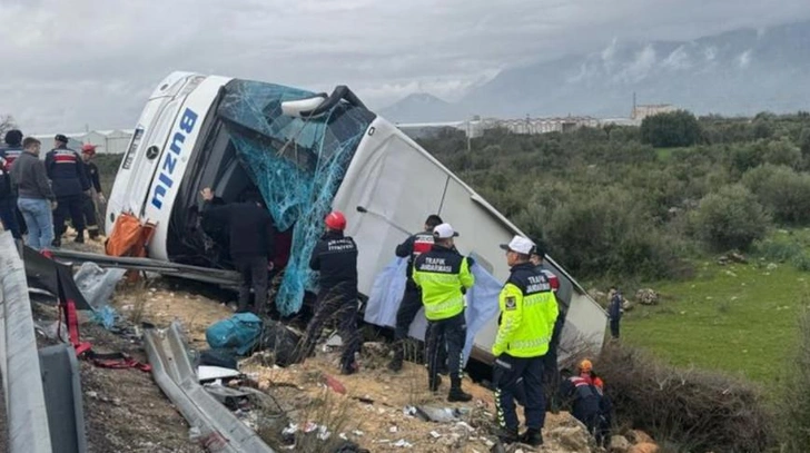 В Турции в ДТП с автобусом погибли 7 человек, еще 30 пострадали