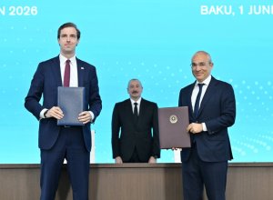 Азербайджан подписал сделки на $7,5 млрд