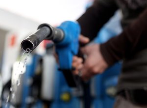 В Москве ввели лимиты на продажу бензина