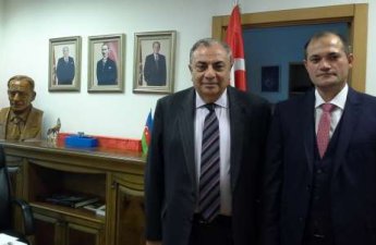 AXCP sədrinin müavini Tuğrul Türkeş ilə görüşüb 