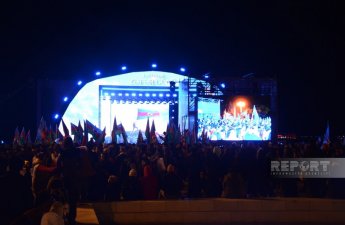 Bakıda Milli Parkdakı konsert proqramı möhtəşəm atəşfəşanlıqla YEKUNLAŞIB