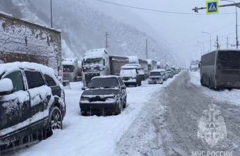 Gürcüstan Hərbi Yolunda ağır yük maşınlarının hərəkəti qadağan edilib