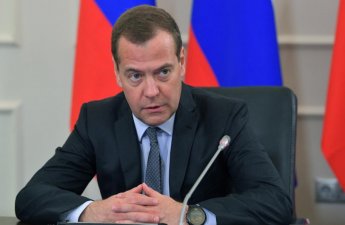 Medvedev: Yaxın Şərqdə münaqişə ABŞ-yə görə davam edir