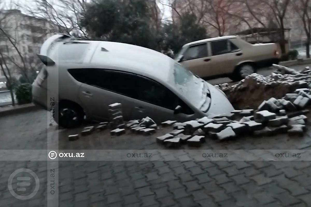 В Абшеронском районе Prius упал в канаву-