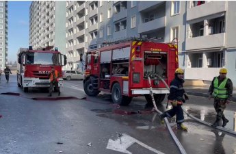 Sarayda yaşayış binasındakı yanğın söndürüldü - FOTO/VİDEO - YENİLƏNİB