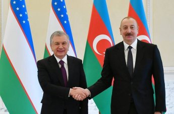 Şavkat Mirziyoyev İlham Əliyevi təbrik etdi